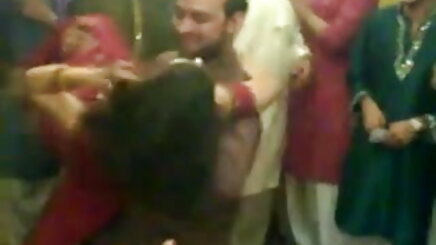 স্বামী ও স্ত্রী, কৌশলে চুদা শ্যামাঙ্গিণী)
