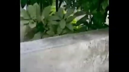 বড়ো বুকের মেয়ের ডগী-স্টাইল চাঁচা বড়ো দুধ চুদা বাঁড়া